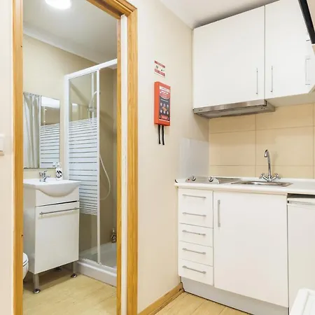 Budget Down Town Apartment Lisbon