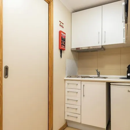 Apartment Budget Down Town *