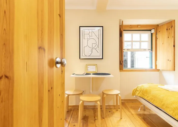 Apartment Budget Down Town *